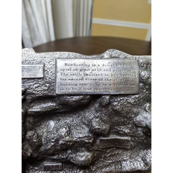 1983 Bergamot Brass Works BOWHUNTING Belt Buckle Enameled 3.25" x 2.5" With Belt - Picture 15 of 16